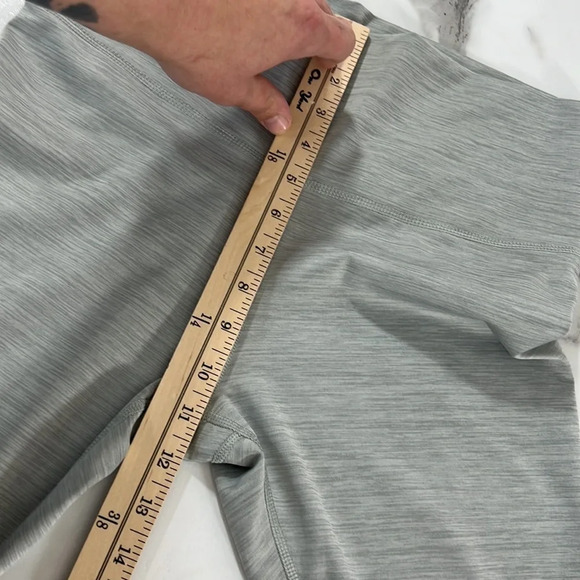 Nike‎ Leggings Womens Large Gray Dri Fit Yoga Ruched 7/8 Tights Workout - Picture 7 of 11